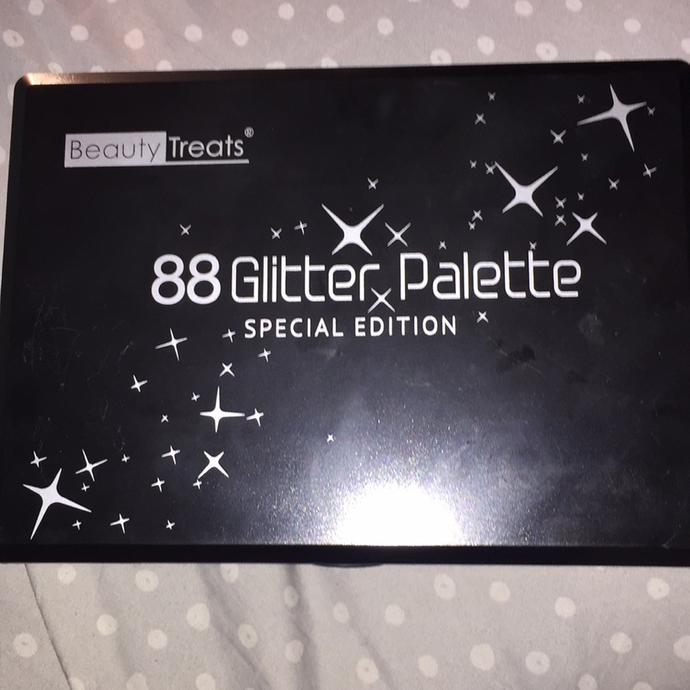 88 Glitter Palette special edition